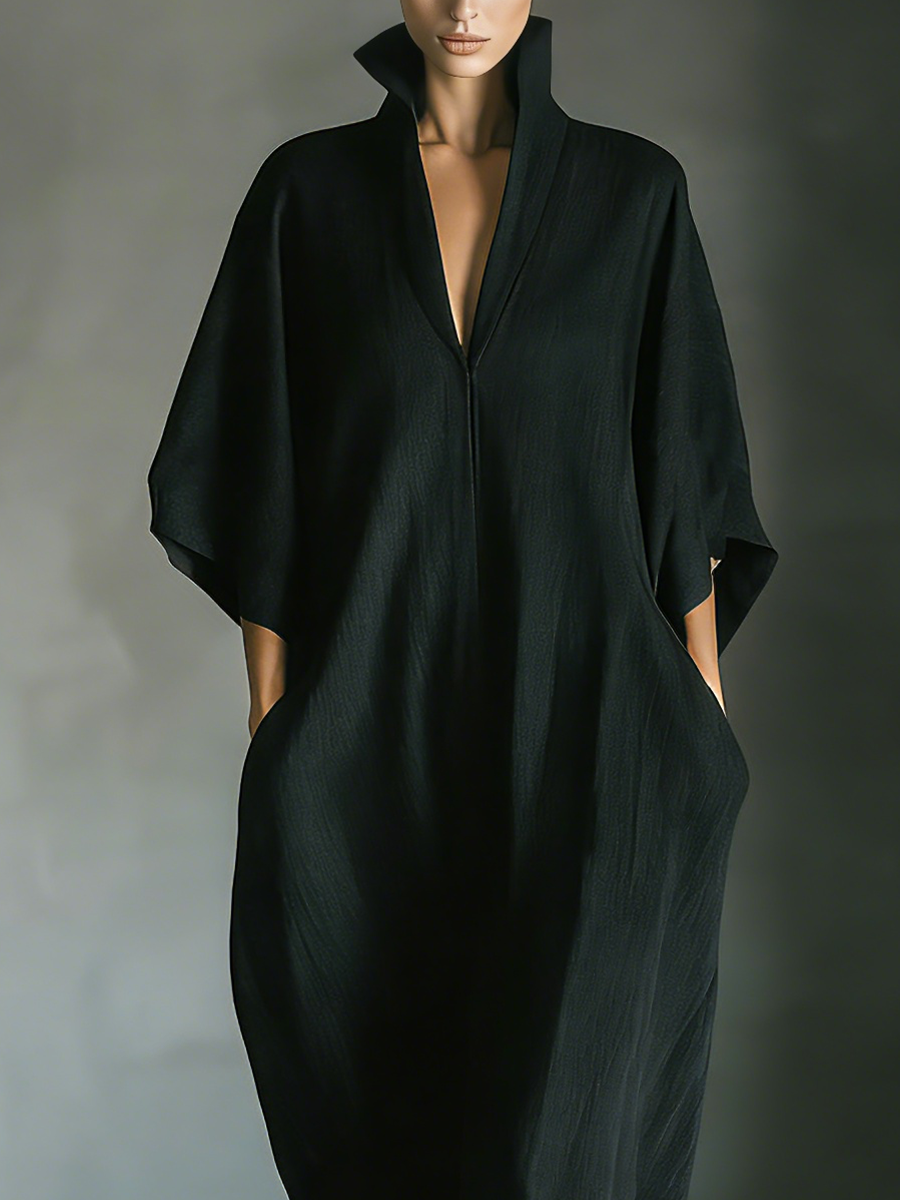 Costanza - Maxi abito nero con maniche a kimono e scollo a V
