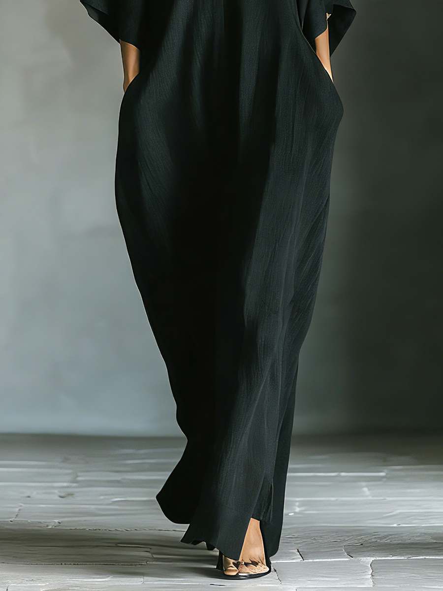 Costanza - Maxi abito nero con maniche a kimono e scollo a V