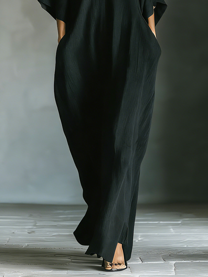 Costanza - Maxi abito nero con maniche a kimono e scollo a V