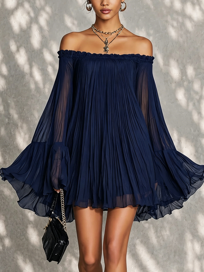 Flavia | Mini abito blu notte plissettato con scollo off-shoulder